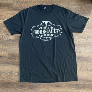 Black T-Shirt - Like New - Men Size XL